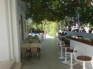Manolya Marmaris